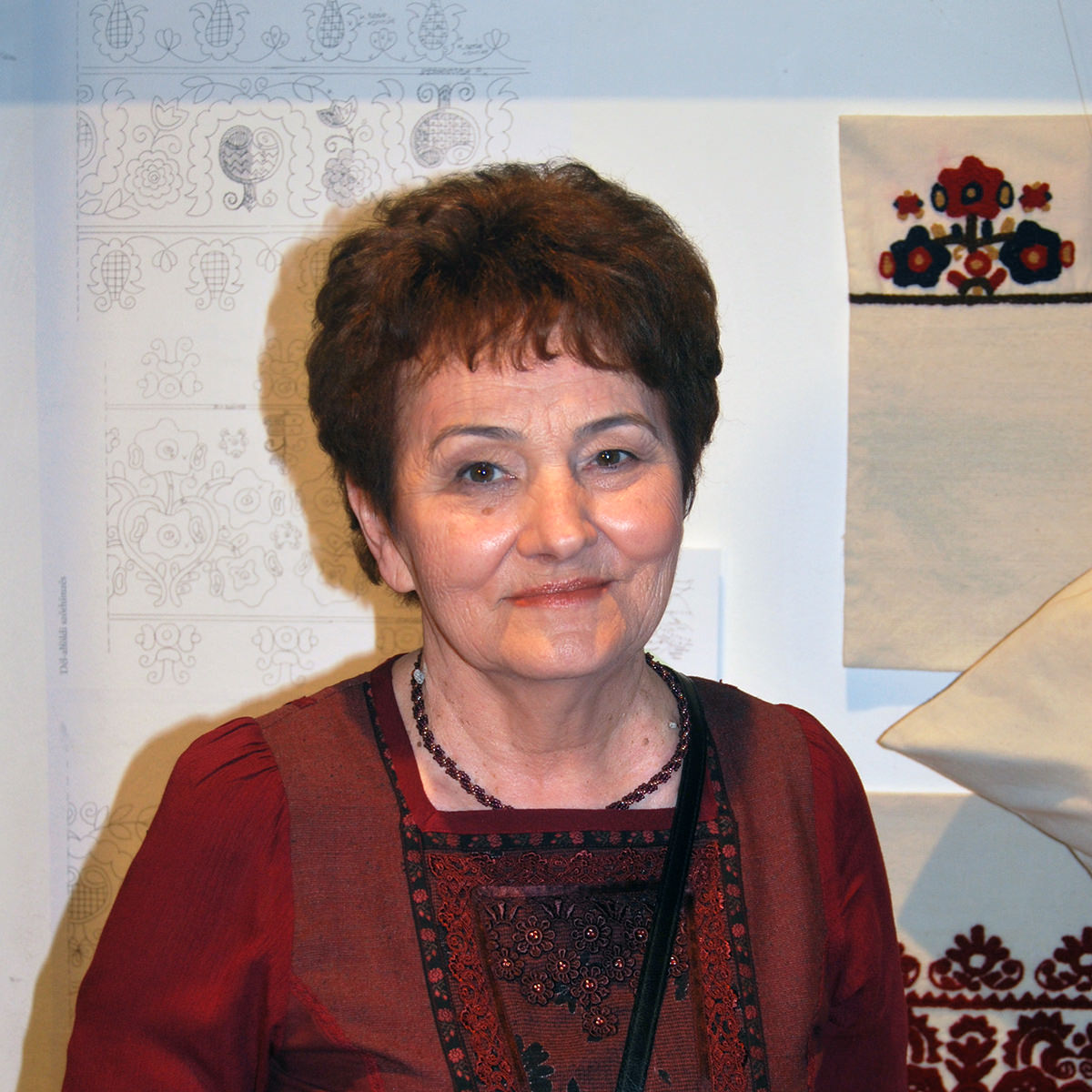 Dr. Illés Károlyné